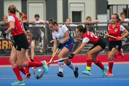 Hrát je pro mě lepší než se o prázdninách jen válet, usmívá se pozemní hokejistka Lucie Duchková