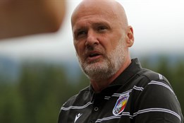 Koledovali jsme si, šťastná výhra, měl jasno Bílek. Po výročním zápase velebil Staňka